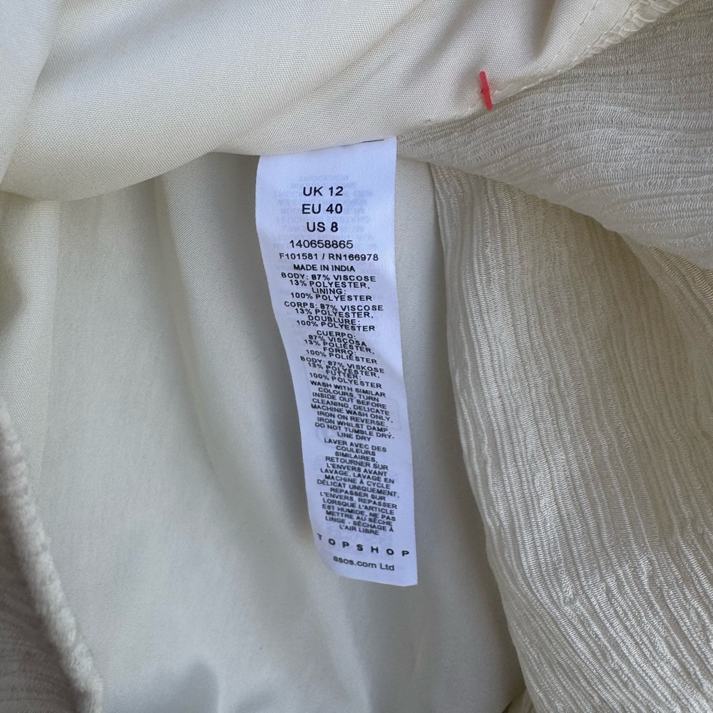TopShop Tied Cuff Split Neck Women’s White Ruffle Blouse NWT Sz 8 Neutral - Picture 9 of 10
